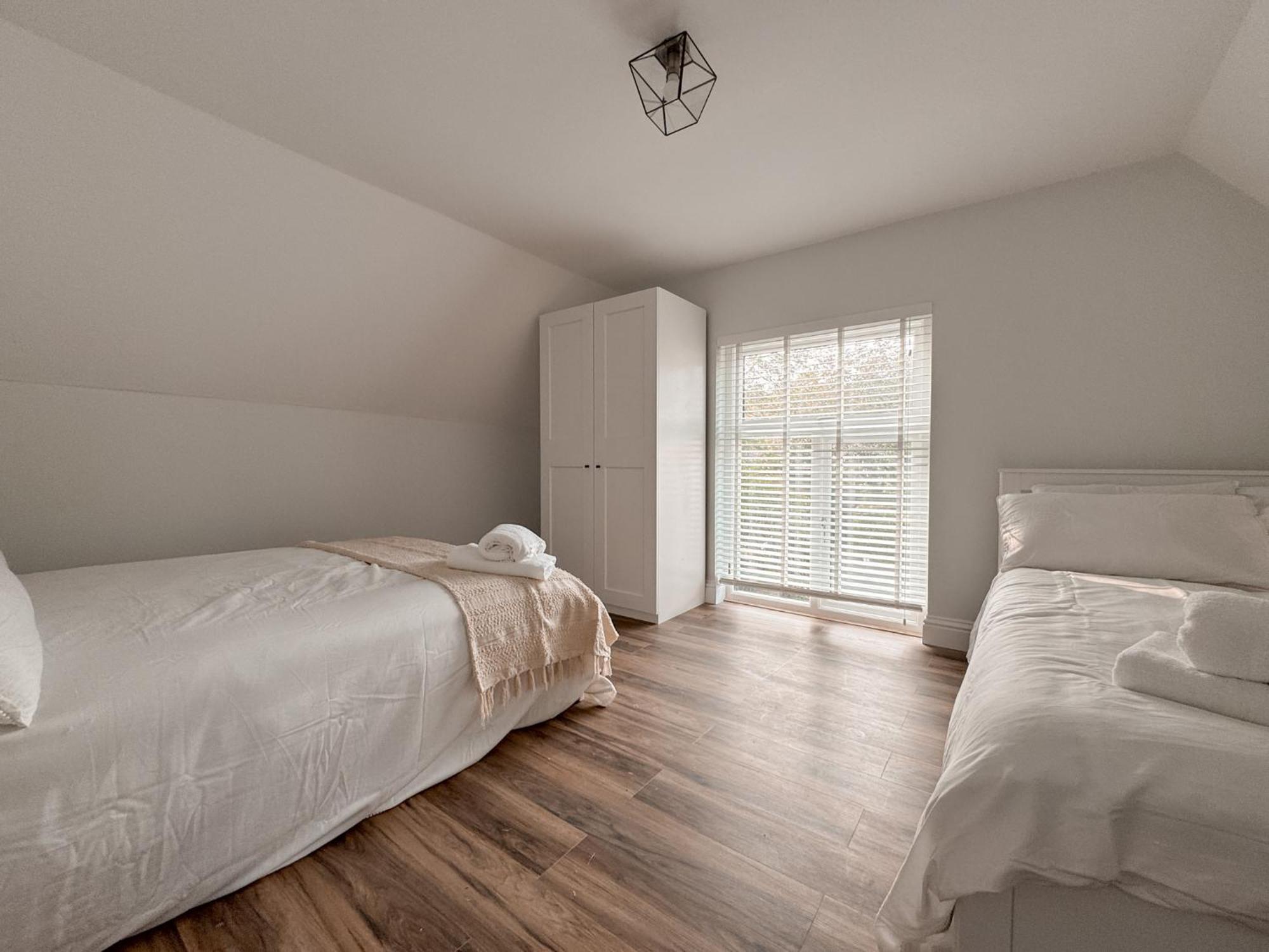 Holiday home Plush Leeds Bungalow, Free Parking Meanwood