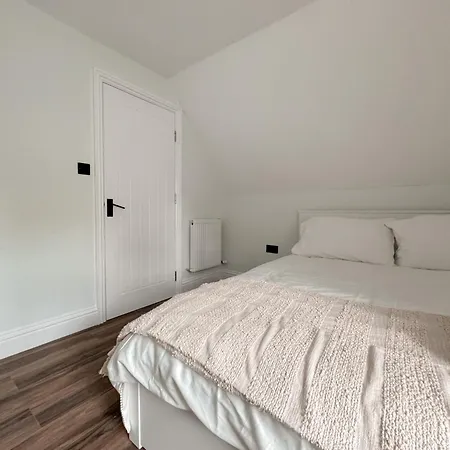 Plush Leeds Bungalow, Free Parking Meanwood Exterior foto
