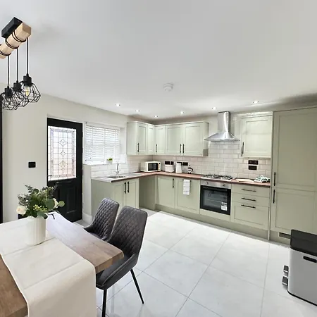 Plush Leeds Bungalow, Free Parking Meanwood Exterior foto