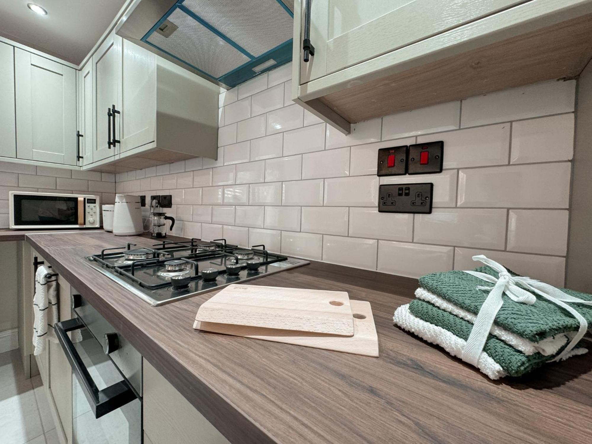 Plush Leeds Bungalow, Free Parking * Meanwood