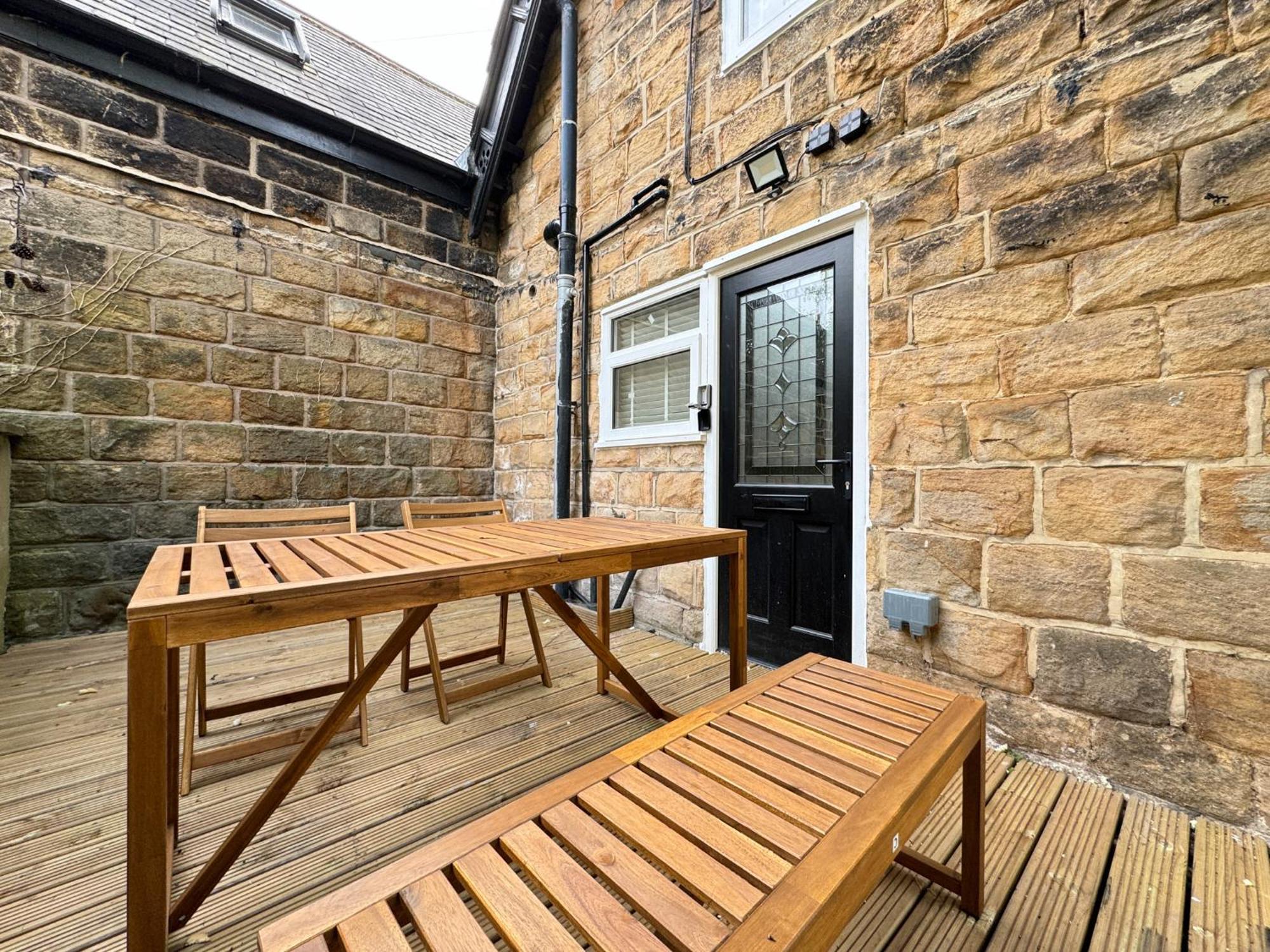 Plush Leeds Bungalow, Free Parking Holiday home *